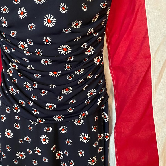 En Focus Studio Sz 10  Womens Floral Navy Daisy Knit Dress - Picture 2 of 3